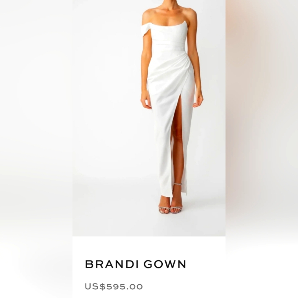 Saulee Pencil Wedding Dress Size 4